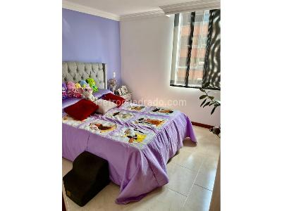 Apartamento de 3 alcobas en venta en Lorena, Medellín, 89 m² · foto 11 de 16