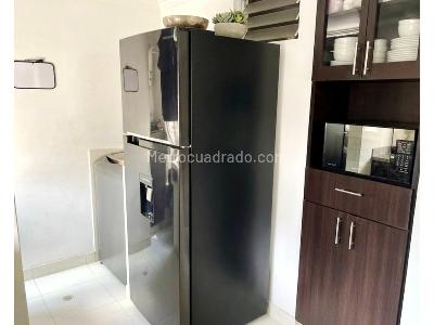 Apartamento de 3 alcobas en venta en Lorena, Medellín, 89 m² · foto 4 de 16