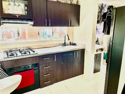 Apartamento de 3 alcobas en venta en Lorena, Medellín, 89 m² · foto 5 de 16