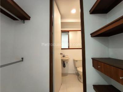Apartamento en venta en La Inmaculada, Envigado · foto 13 de 19
