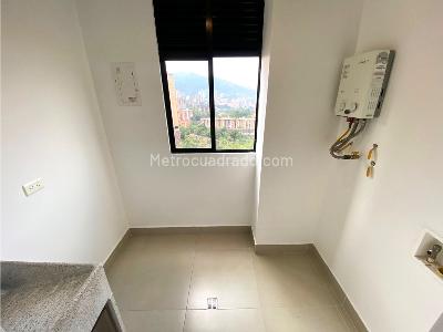 Apartamento de 3 alcobas en venta en Loma Del Esmeraldal, Envigado, 116 m² · foto 6 de 19