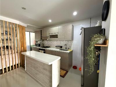 Apartamento en venta en Laureles, Medellín · foto 7 de 16