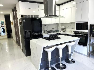 Apartamento en venta en Guayabal, Medellín · foto 2 de 17