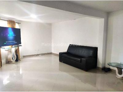 Casa de 5 alcobas en venta en Belen, Medellín, 320 m² · foto 3 de 20