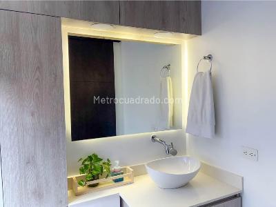 Apartamento de 3 alcobas en venta en El Poblado, Medellín, 96 m² · foto 11 de 11