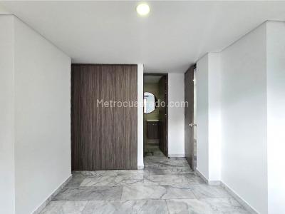 Apartamento de 3 alcobas en venta en Laureles, Medellín, 107 m² · foto 13 de 19