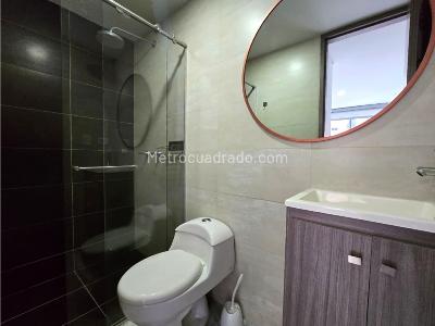 Apartamento de 3 alcobas en venta en Laureles, Medellín, 107 m² · foto 17 de 19