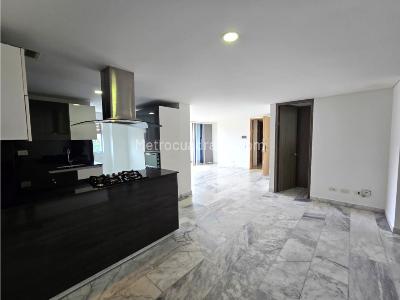 Apartamento de 3 alcobas en venta en Laureles, Medellín, 107 m² · foto 4 de 19