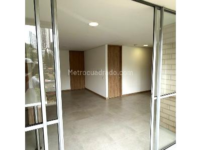 Apartamento de 2 alcobas en venta en Loma De San Jose, Sabaneta, 73 m² · foto 12 de 20