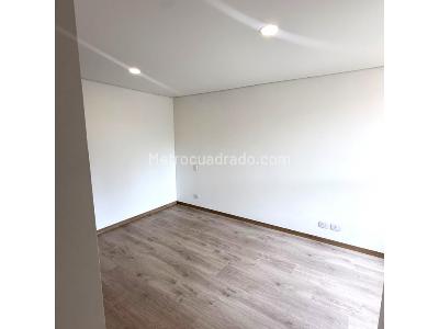 Apartamento de 2 alcobas en venta en Loma De San Jose, Sabaneta, 73 m² · foto 14 de 20