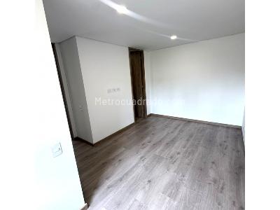 Apartamento de 2 alcobas en venta en Loma De San Jose, Sabaneta, 73 m² · foto 15 de 20