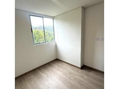 Apartamento de 2 alcobas en venta en Loma De San Jose, Sabaneta, 73 m² · foto 17 de 20