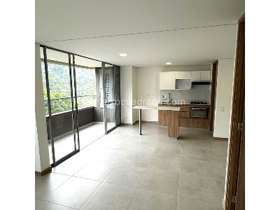 Apartamento de 2 alcobas en venta en Loma De San Jose, Sabaneta, 73 m² · foto 8 de 20