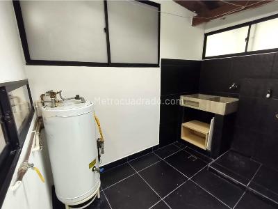 Casa de 3 alcobas en venta en La Pilarica, Medellín, 120 m² · foto 3 de 13
