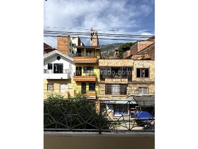 Casa de 2 alcobas en venta en Campo Valdes, Medellín, 113 m² · foto 3 de 20