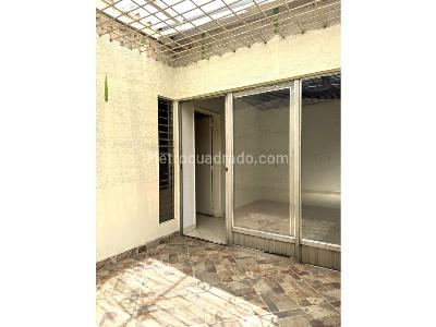 Casa de 2 alcobas en venta en Campo Valdes, Medellín, 113 m² · foto 17 de 20