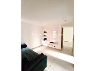 Apartamento de 3 alcobas en venta en San Jose, Sabaneta, 87 m² · foto 6 de 20