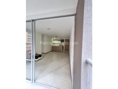 Apartamento de 3 alcobas en venta en San Jose, Sabaneta, 87 m² · foto 7 de 20