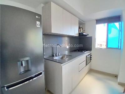 Apartamento de 3 alcobas en venta en Aves Maria, Sabaneta, 84 m² · foto 5 de 13