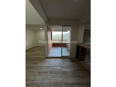 Apartamento de 4 alcobas en venta en La Navarra, Bello, 161 m² · foto 6 de 20