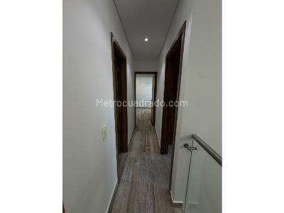 Apartamento de 4 alcobas en venta en La Navarra, Bello, 161 m² · foto 9 de 20