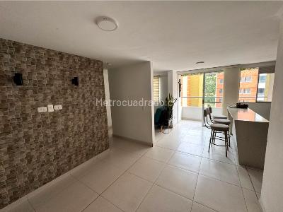 Apartamento en venta en La Mina, Envigado · foto 2 de 8