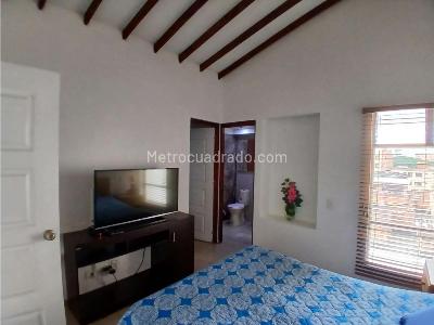 Apartamento de 3 alcobas en venta en San Jose, Sabaneta, 87 m² · foto 16 de 20