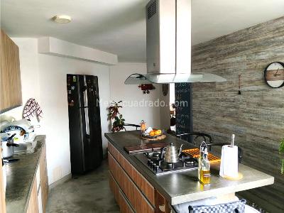 Apartamento de 3 alcobas en venta en Conquistadores, Medellín, 108 m² · foto 2 de 7