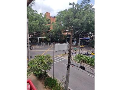 Apartamento de 3 alcobas en venta en Laureles, Medellín, 103 m² · foto 4 de 13