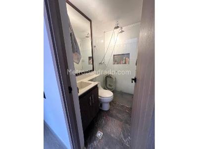 Casa de 4 alcobas en venta en Primavera, Envigado, 180 m² · foto 19 de 20