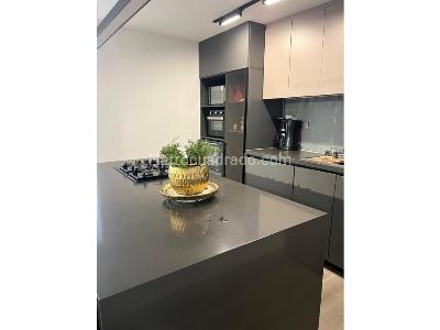 Casa de 4 alcobas en venta en Primavera, Envigado, 180 m² · foto 3 de 20