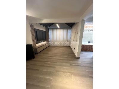 Casa de 4 alcobas en venta en Primavera, Envigado, 180 m² · foto 8 de 20