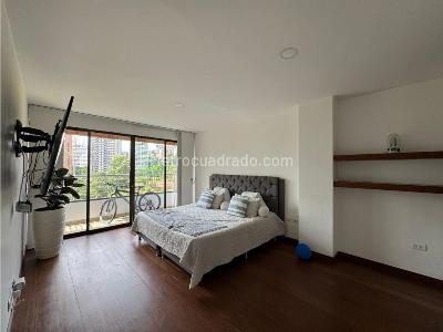 Apartamento en venta en El Poblado, Medellín · foto 10 de 13