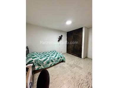 Casa de 5 alcobas en venta en Calasanz, Medellín, 235 m² · foto 18 de 20