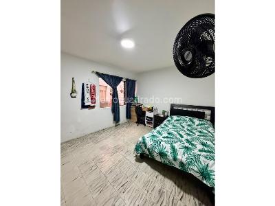 Casa de 5 alcobas en venta en Calasanz, Medellín, 235 m² · foto 19 de 20