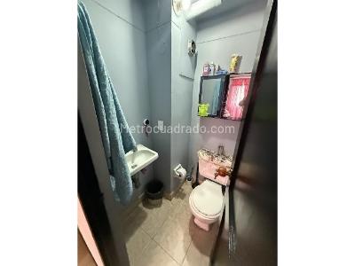 Apartamento de 3 alcobas en venta en Cabañas, Bello, 68 m² · foto 10 de 12