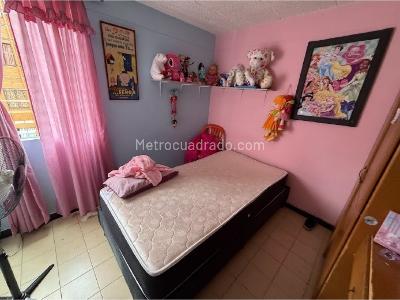 Apartamento de 3 alcobas en venta en Cabañas, Bello, 68 m² · foto 8 de 12