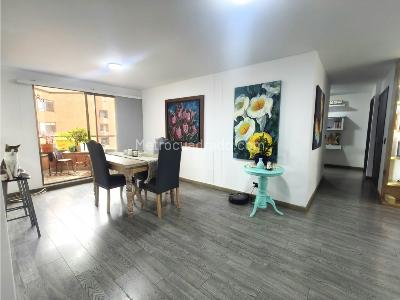 Apartamento de 3 alcobas en venta en El Poblado, Medellín, 146 m² · foto 9 de 20