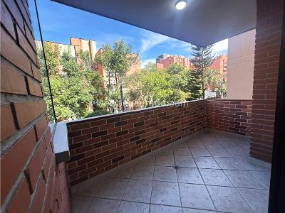 Apartamento de 3 alcobas en arriendo en Laureles, Medellín, 126 m² · foto 2 de 20