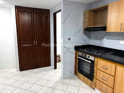 Apartamento de 3 alcobas en arriendo en Laureles, Medellín, 126 m² · foto 8 de 20
