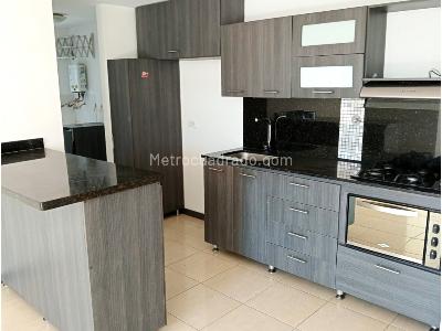 Apartamento de 3 alcobas en venta en Altos De Misael, Envigado, 75 m² · foto 6 de 20