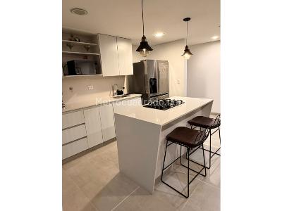 Apartamento en venta en Loma Del Esmeraldal, Envigado · foto 2 de 14