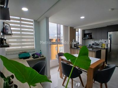 Apartamento en venta en San Antonio De Prado, Medellín · foto 8 de 19