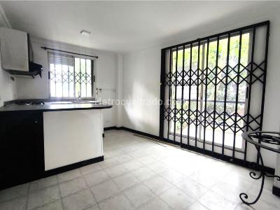 Apartaestudio en arriendo en Santa Lucia, Medellín, 33 m² · foto 2 de 7