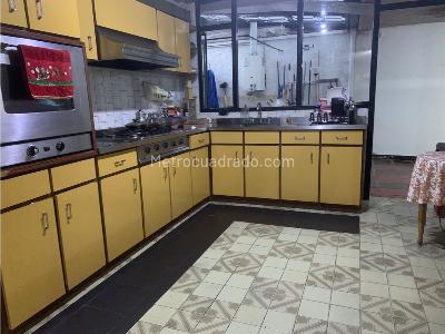 Casa de 5 alcobas en venta en El Batán, Bogotá, 171 m² · foto 3 de 20