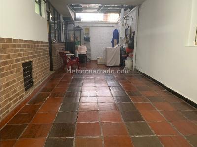 Casa de 5 alcobas en venta en El Batán, Bogotá, 171 m² · foto 7 de 20