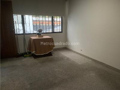 Casa de 5 alcobas en venta en El Batán, Bogotá, 171 m² · foto 18 de 20