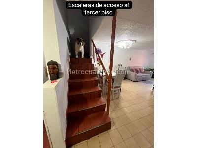 Casa de 5 alcobas en venta en La Laguna, Bogotá, 175 m² · foto 10 de 20