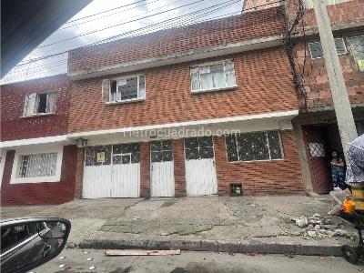 Casa de 5 alcobas en venta en San Antonio Norte, Bogotá, 304 m² · foto 2 de 2