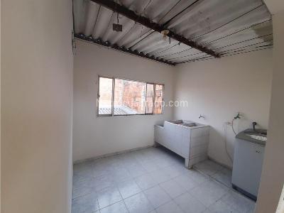Casa de 5 alcobas en venta en Aures Etapa Ii, Bogotá, 47 m² · foto 4 de 11